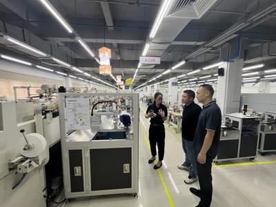 市政府駐深圳辦事處赴廣東溢達(dá)紡織考察交流數(shù)字技術(shù)服務(wù)